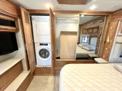 2018 Newmar Ventana 3412 | Thumbnail Photo 16 of 27