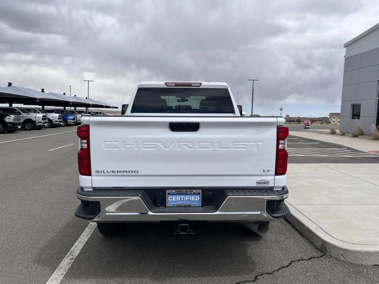 2023 Chevrolet Silverado 2500HD LT | Photo 6 of 16