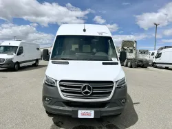 2023 Winnebago Adventure Wagon 70 SE | Thumbnail Photo 16 of 15