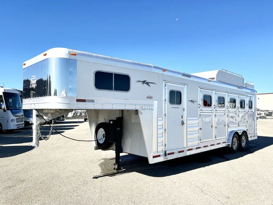 2020 Platinum Coach 5HGN | Photo 19 of 20