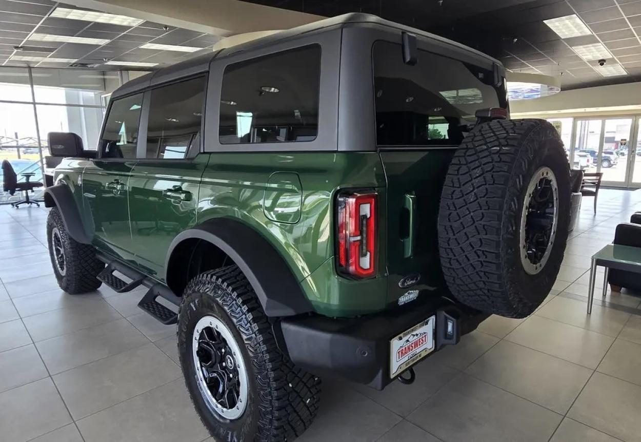 2024 Ford Bronco | Photo 6 of 22