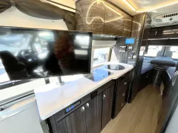 2018 Winnebago Era 70A | Thumbnail Photo 8 of 20