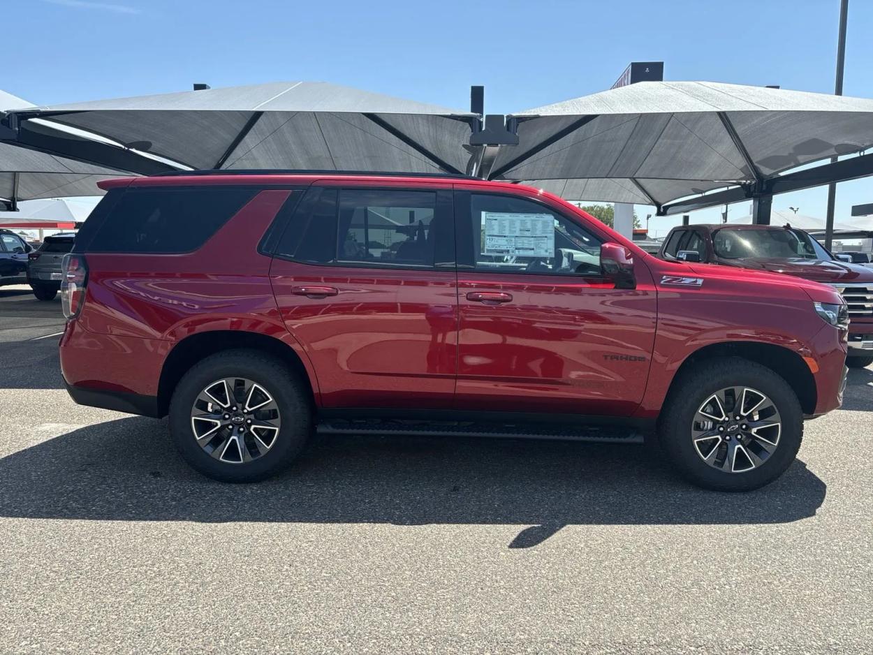 2024 Chevrolet Tahoe Z71 | Photo 5 of 26