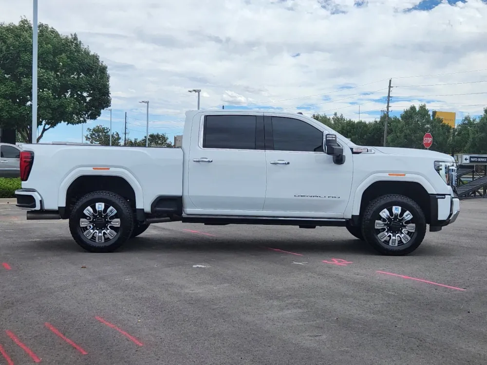 2024 GMC Sierra 3500HD Denali