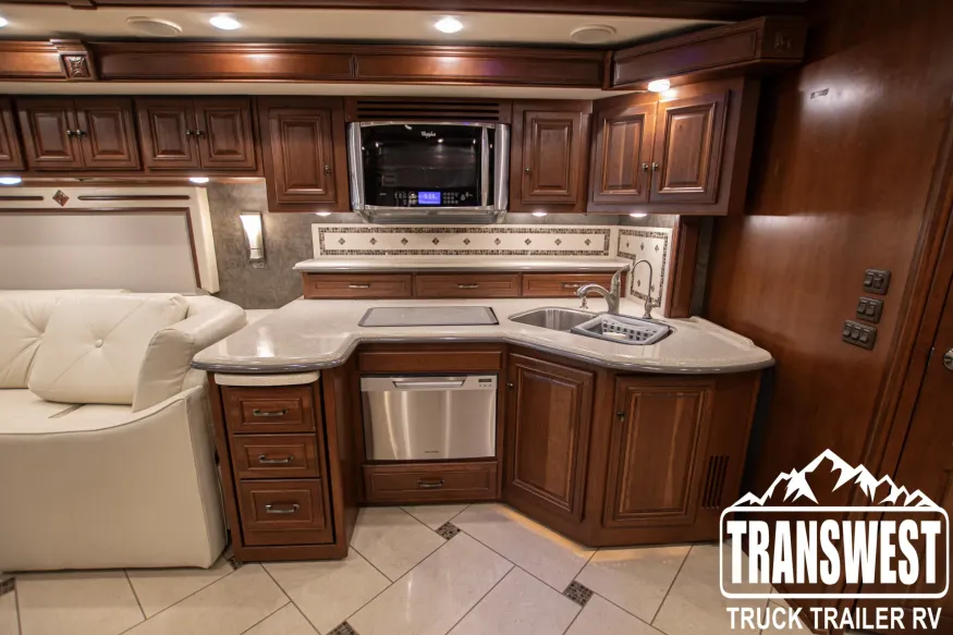 2015 Winnebago Tour 42 QD | Photo 12 of 24