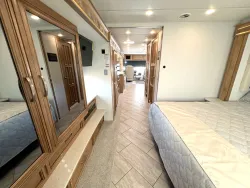 2024 Newmar Bay Star Sport 3225 | Thumbnail Photo 13 of 16