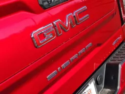 2025 GMC Sierra 1500 AT4 | Thumbnail Photo 12 of 31