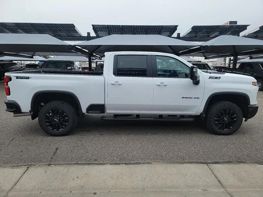 2025 Chevrolet Silverado 2500HD LT | Photo 7 of 19