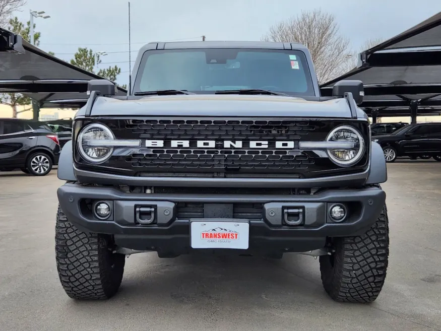 2023 Ford Bronco Wildtrak | Photo 4 of 29