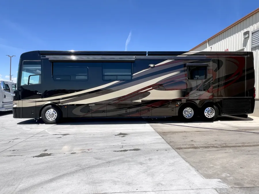 2015 Newmar Essex 4503 | Photo 27 of 29