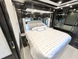 2023 Newmar Supreme Aire 4061 | Thumbnail Photo 17 of 35