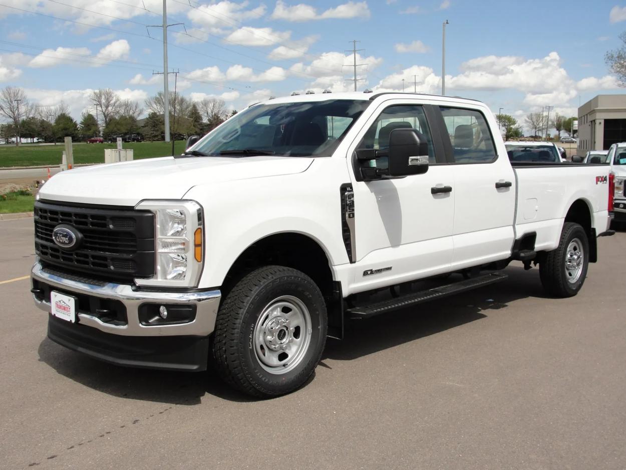 2024 Ford F-350 | Photo 1 of 19