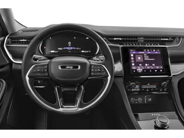 2023 Jeep Grand Cherokee L | Photo 3 of 12