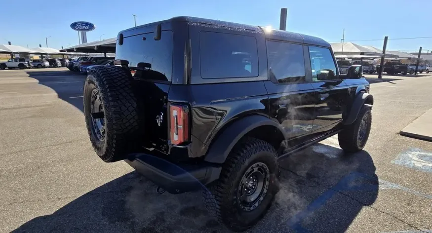 2024 Ford Bronco | Photo 5 of 25