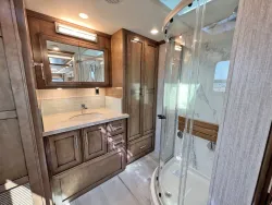 2023 Newmar Ventana 4037 | Thumbnail Photo 25 of 35