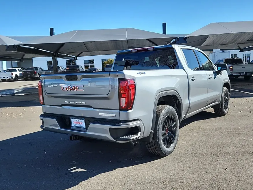 2025 GMC Sierra 1500 Elevation | Photo 2 of 25