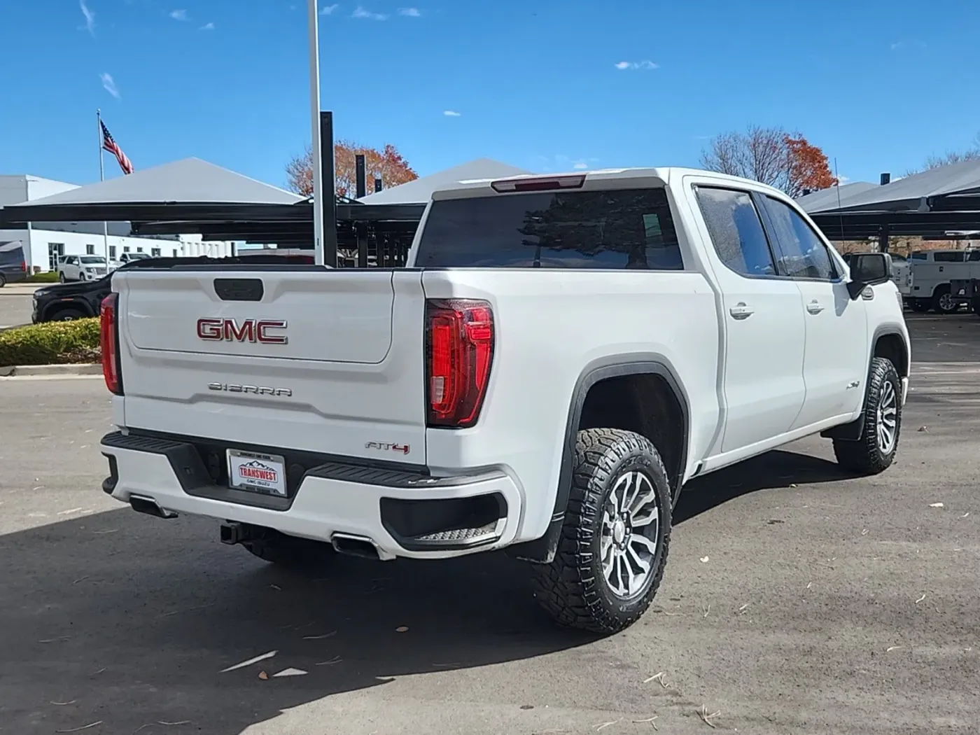 2021 GMC Sierra 1500 AT4 | Photo 2 of 27