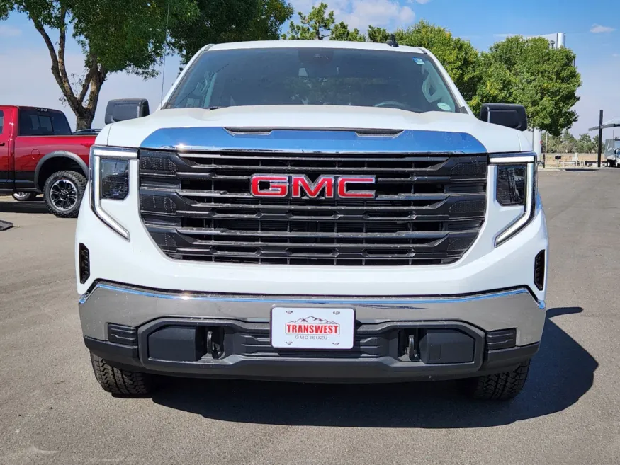 2025 GMC Sierra 1500 Pro | Photo 4 of 26