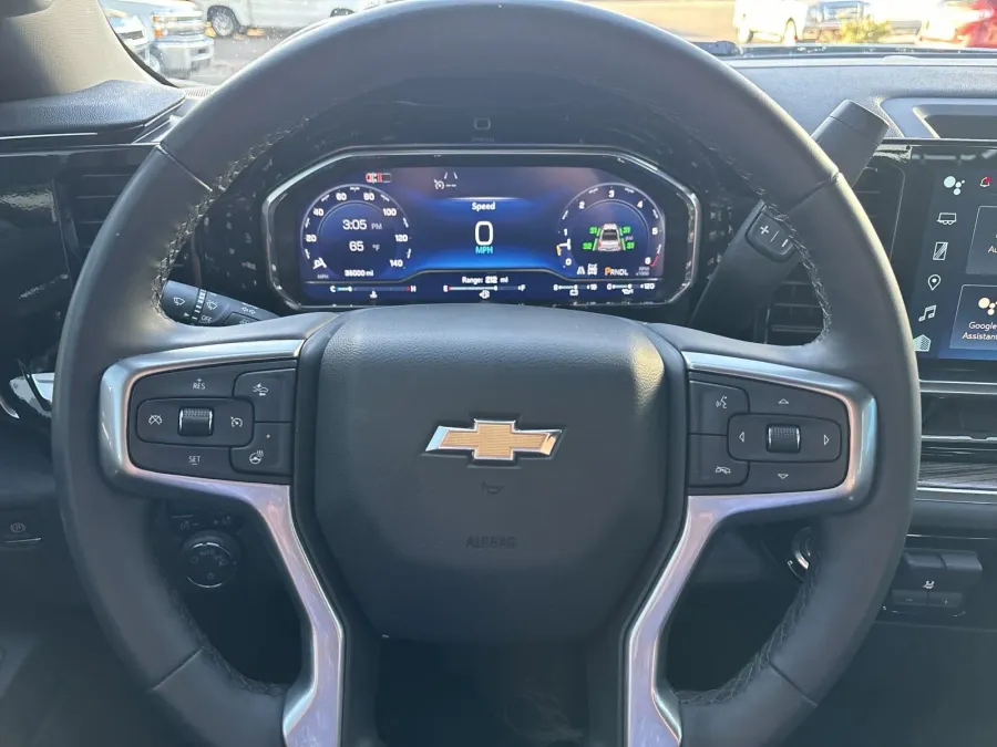 2024 Chevrolet Silverado 1500 LT | Photo 16 of 18