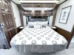 2023 Newmar Supreme Aire 4509 | Thumbnail Photo 19 of 38