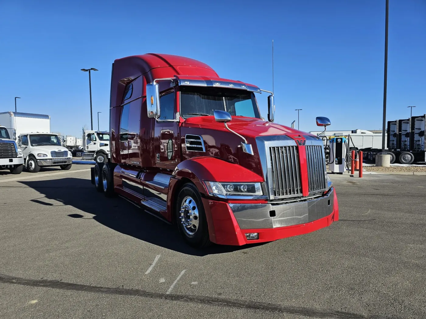 2020 Western Star 5700XE | Photo 3 of 18