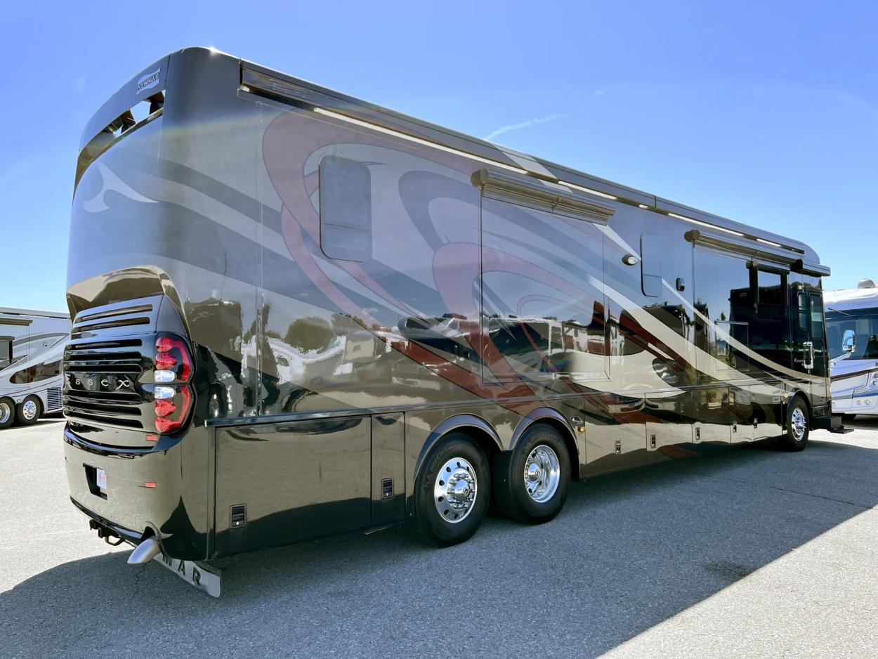 2015 Newmar Essex 4503 | Photo 24 of 29