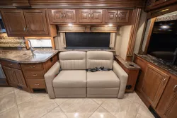 2015 Fleetwood Discovery 40X | Thumbnail Photo 11 of 15