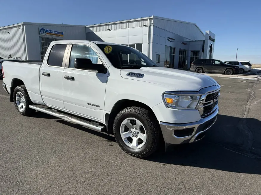 2019 RAM 1500 Tradesman | Photo 6 of 14