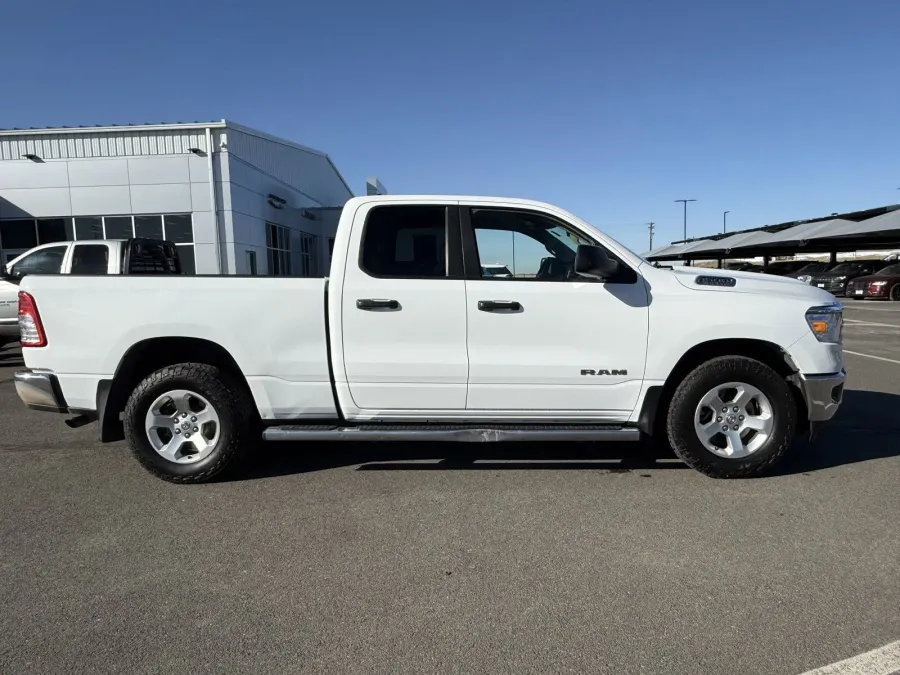 2019 RAM 1500 Tradesman | Photo 5 of 14