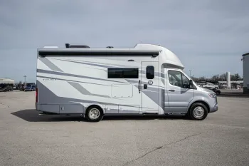 2025 Tiffin Wayfarer 25 XRW