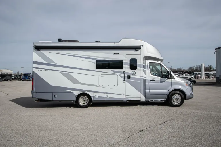 2025 Tiffin Wayfarer 25 XRW