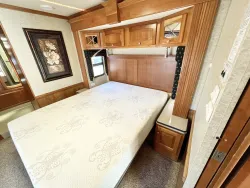 2008 Newmar Dutch Star 4317 | Thumbnail Photo 14 of 33