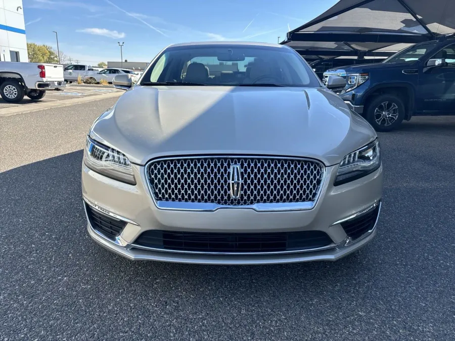 2017 Lincoln MKZ Reserve | Photo 7 of 22