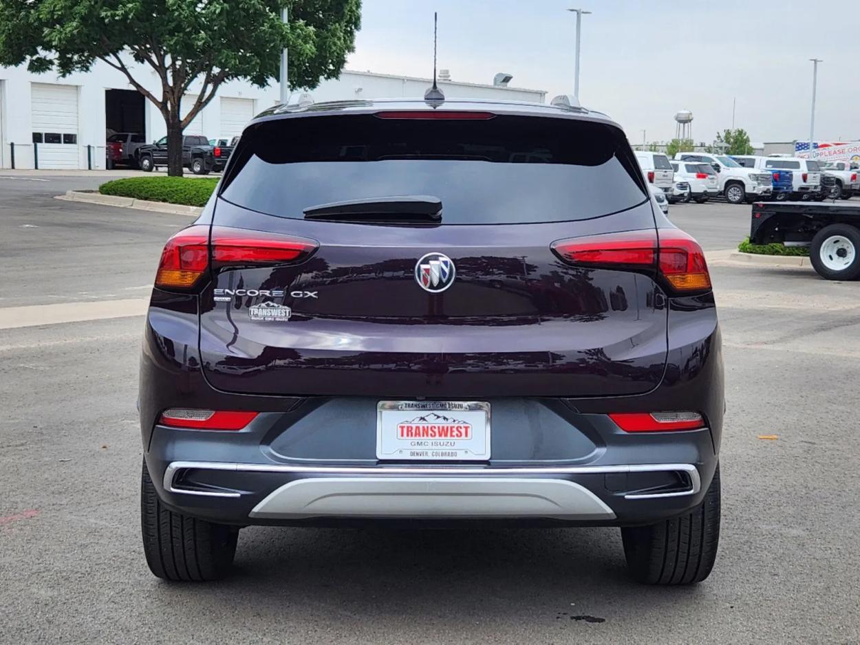 2021 Buick Encore GX Essence | Photo 11 of 28