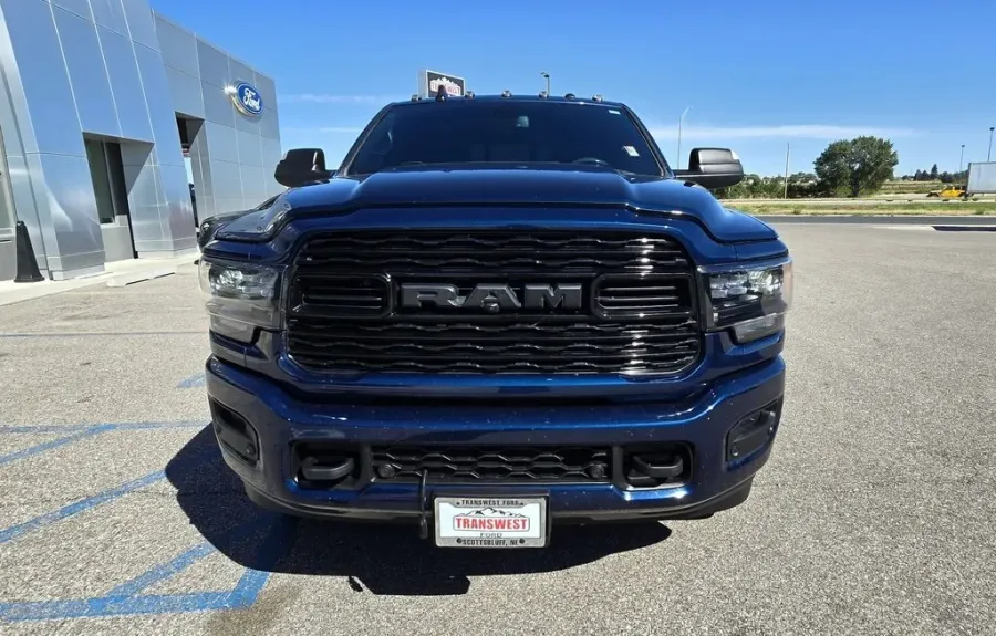 2022 RAM 3500 | Photo 4 of 37