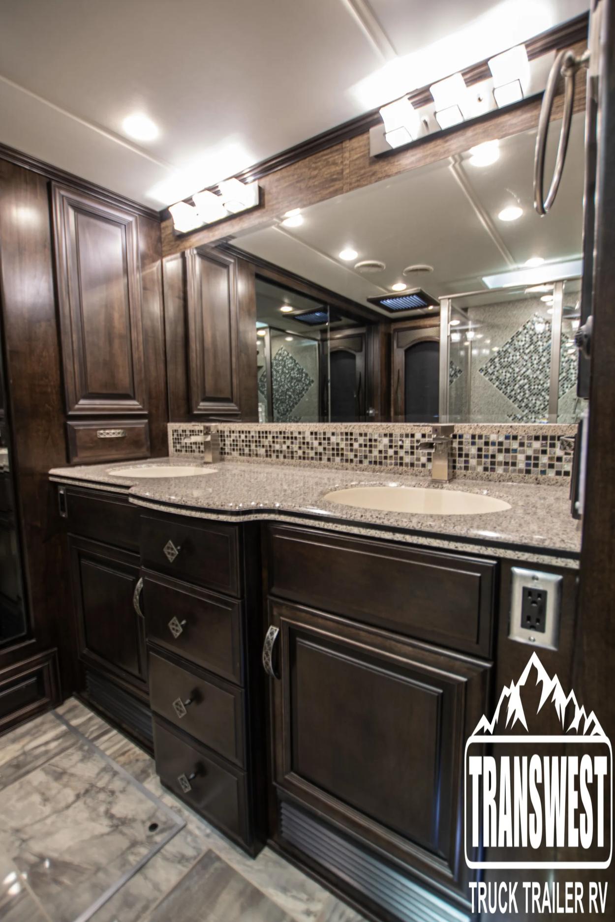 2015 Newmar London Aire 4503 | Photo 27 of 27