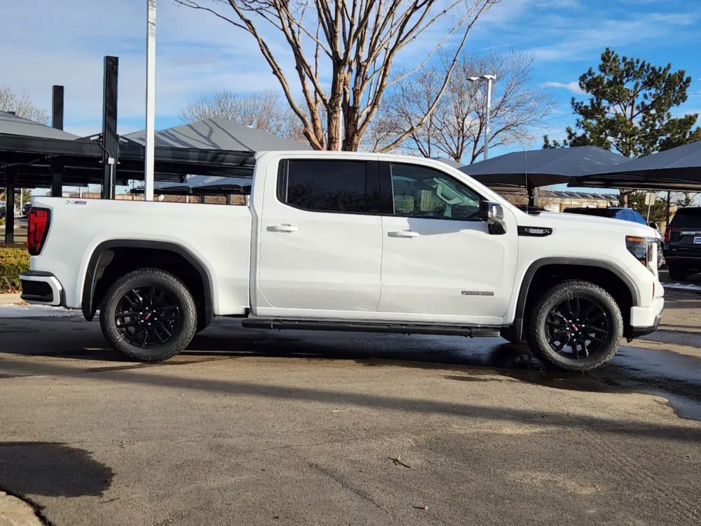 2025 GMC Sierra 1500 Elevation