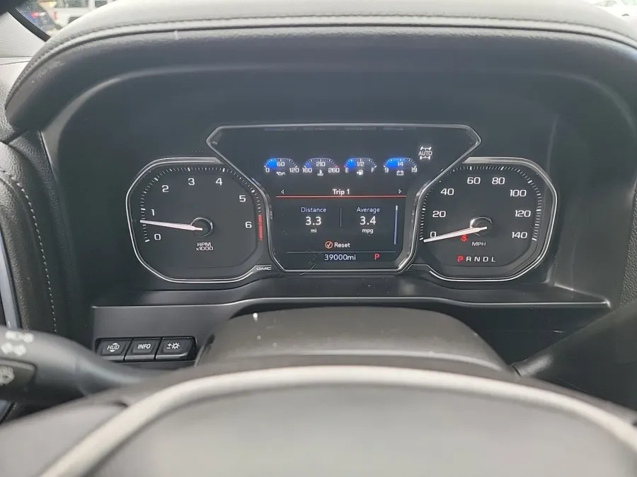 2022 GMC Sierra 2500HD Denali | Photo 15 of 21