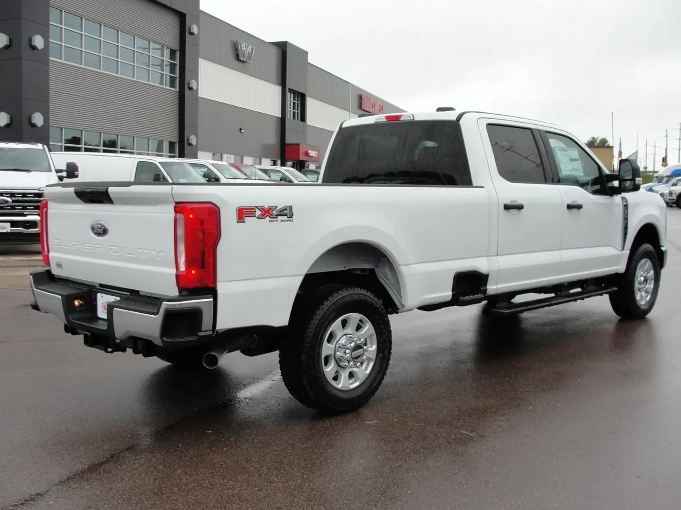 2024 Ford F-250 | Photo 5 of 18