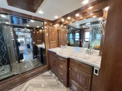 2015 Newmar Essex 4503 | Thumbnail Photo 17 of 29