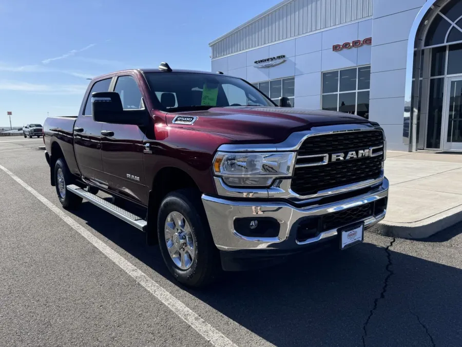 2024 RAM 2500 Big Horn | Photo 1 of 16