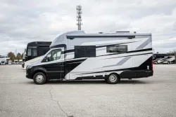 2025 Tiffin Wayfarer 25 XRW | Thumbnail Photo 1 of 21