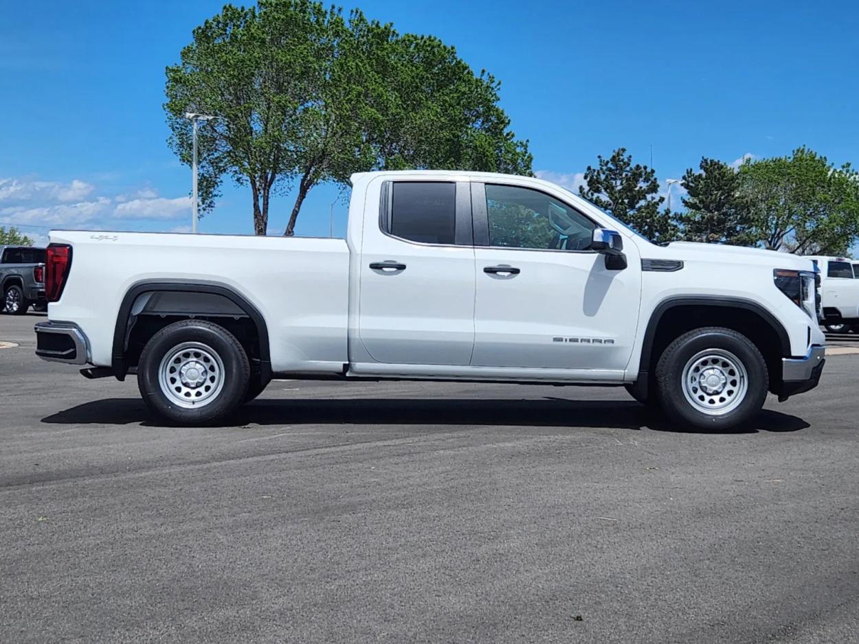 2024 GMC Sierra 1500 Pro 