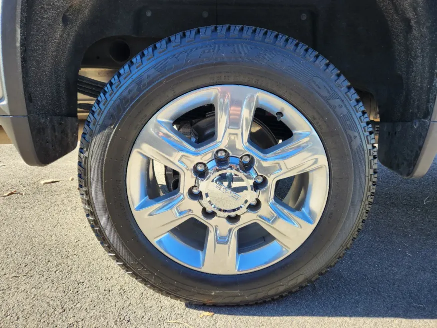 2022 Chevrolet Silverado 2500HD LT | Photo 22 of 25