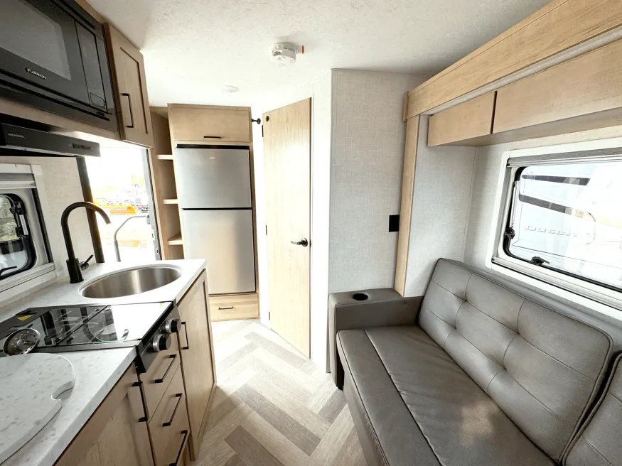 2022 Ember RV Ember FB171 | Photo 6 of 10