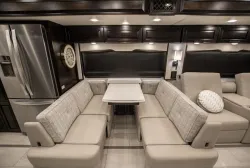 2024 Newmar London Aire 4551 | Thumbnail Photo 15 of 34