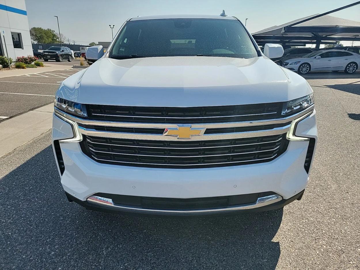 2023 Chevrolet Suburban LT | Photo 9 of 21