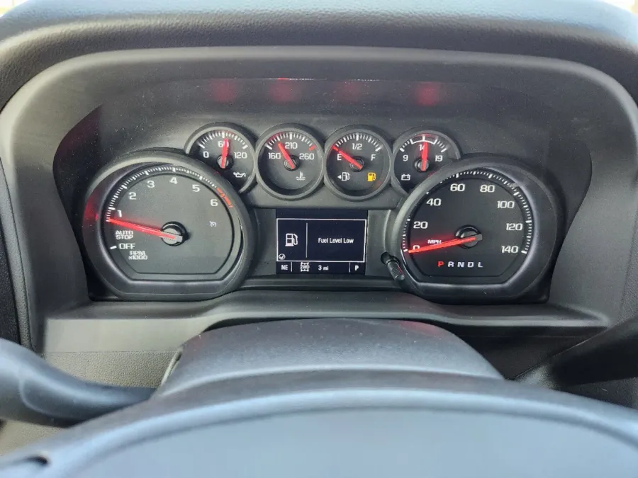 2025 GMC Sierra 1500 Pro | Photo 18 of 25