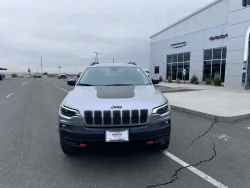 2021 Jeep Cherokee Trailhawk | Thumbnail Photo 2 of 17