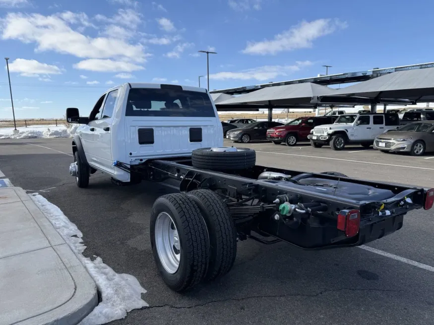 2024 RAM 5500 Tradesman | Photo 7 of 15